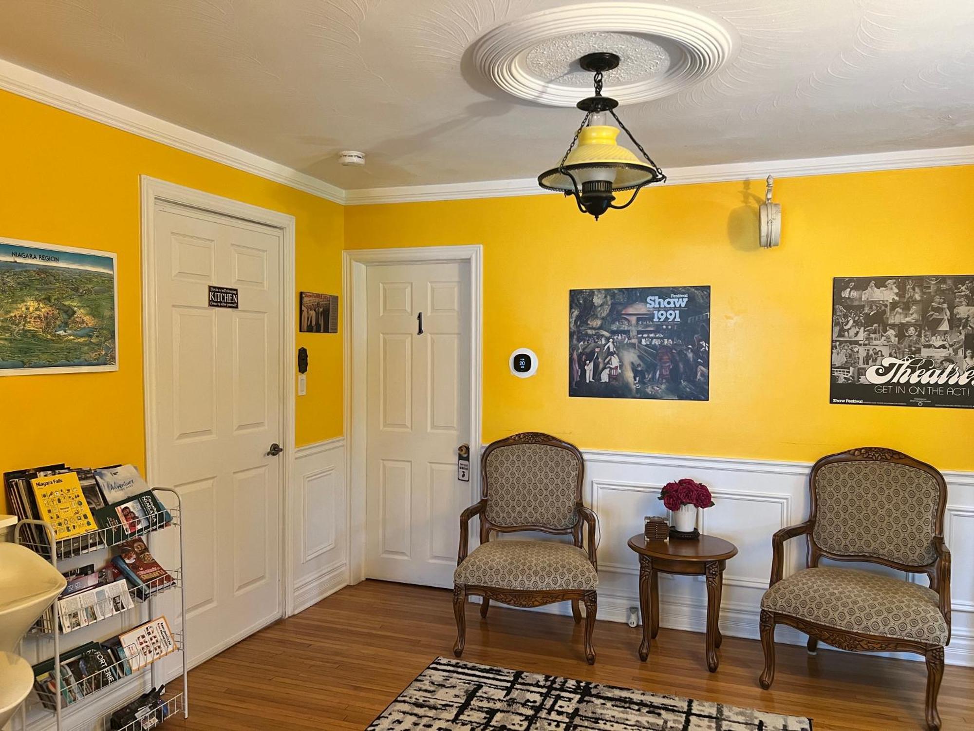 Cozy House B&B Ниагара-Фолс Экстерьер фото